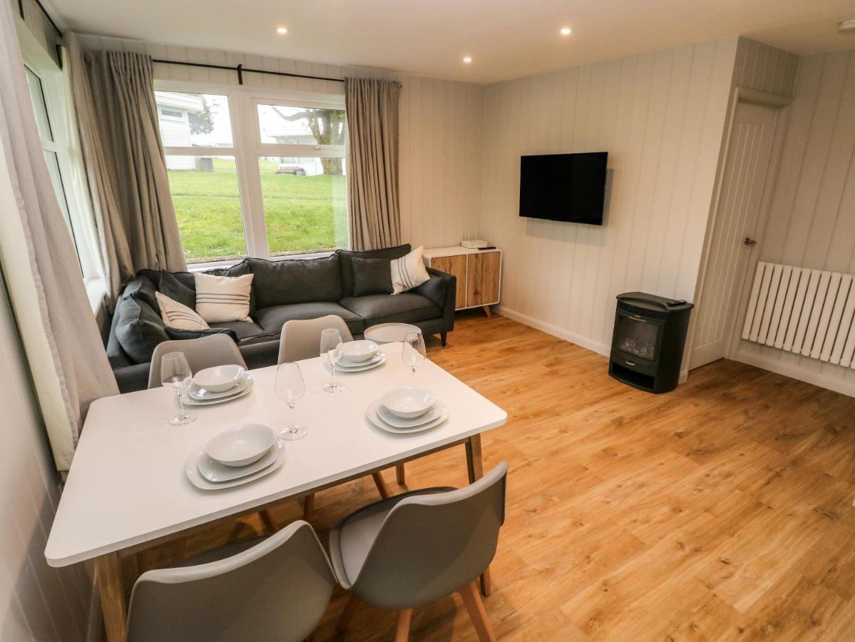 Saltwater Villa Haverfordwest Exterior photo